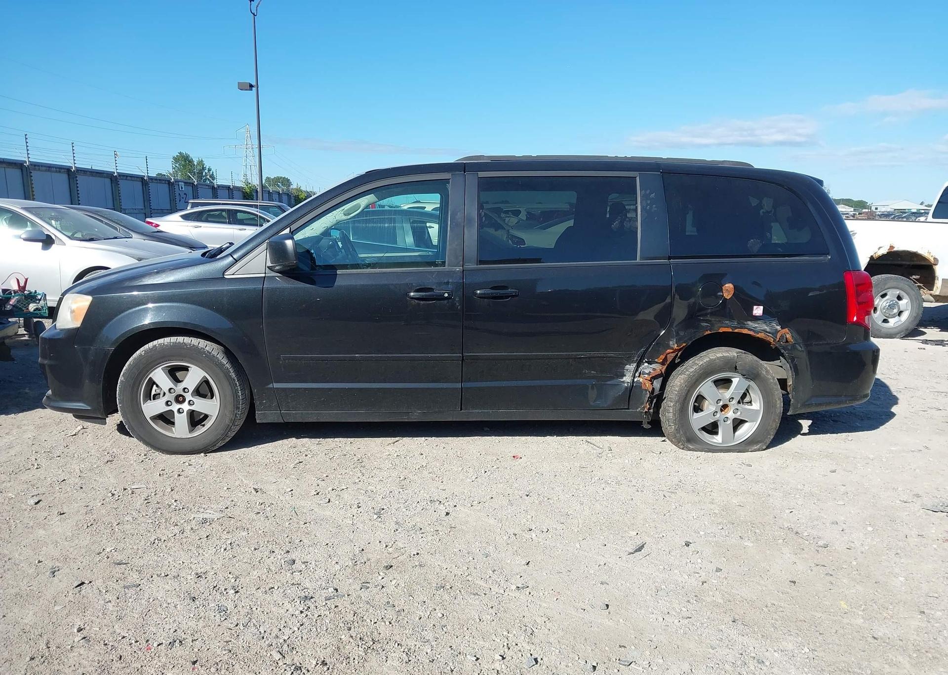 2011 DODGE GRAND CARAVAN