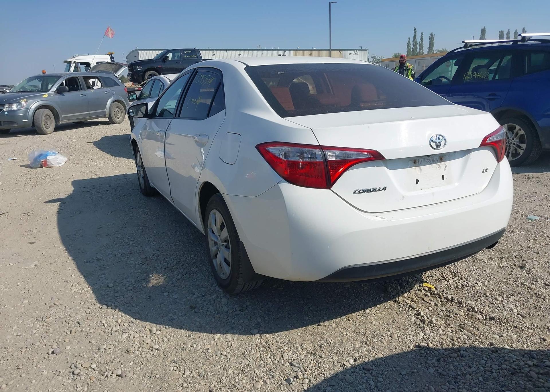 2015 TOYOTA COROLLA LE