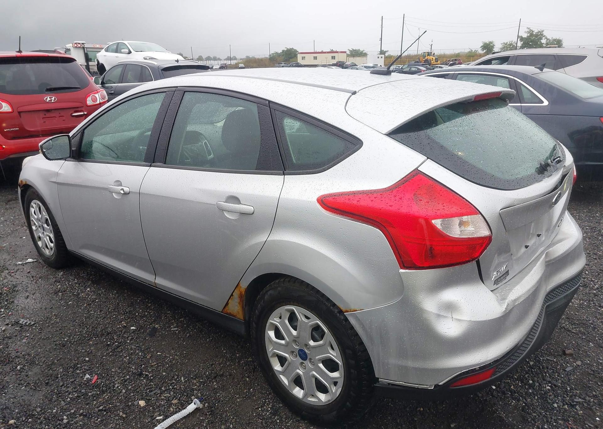 2013 FORD FOCUS SE