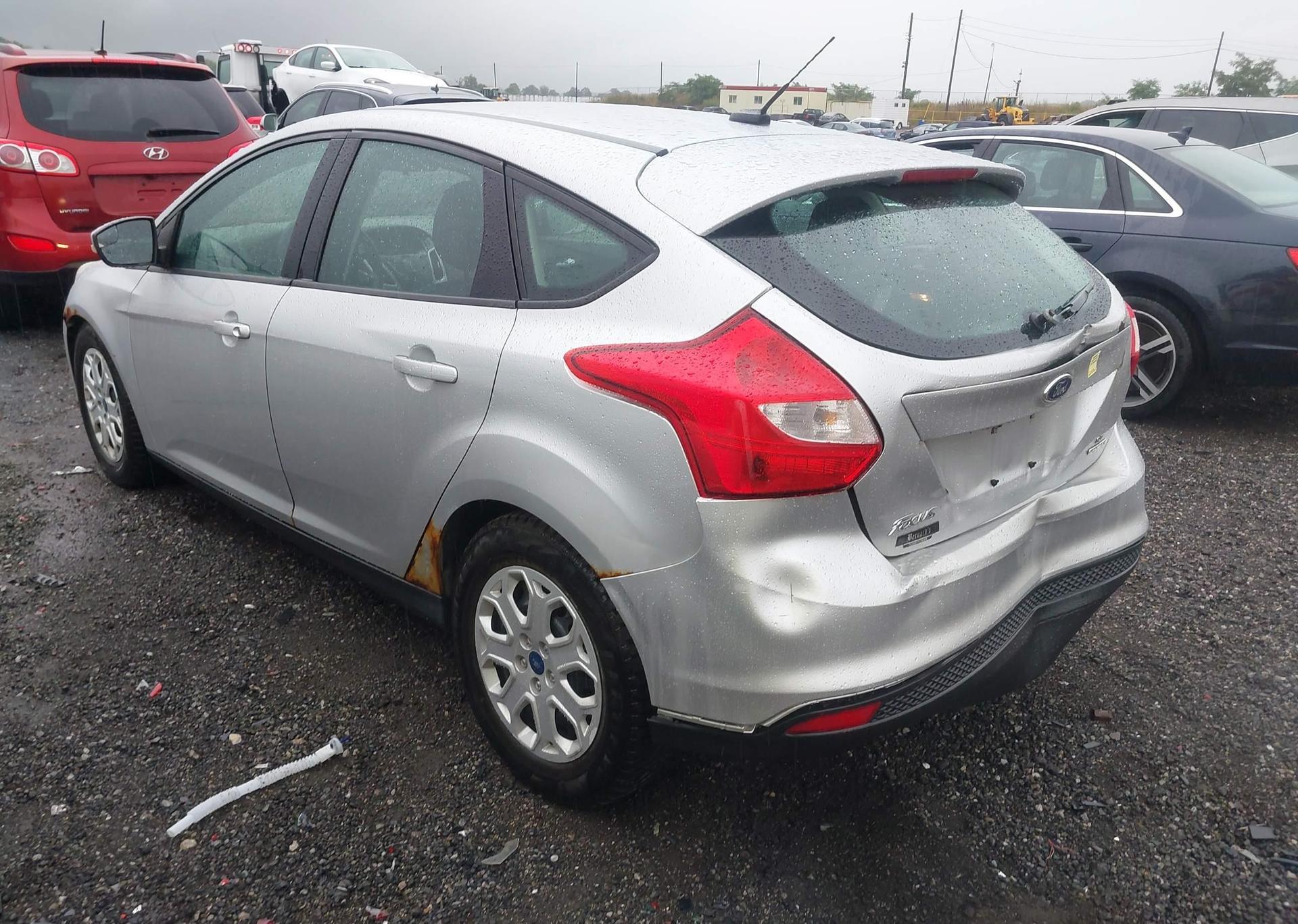 2013 FORD FOCUS SE