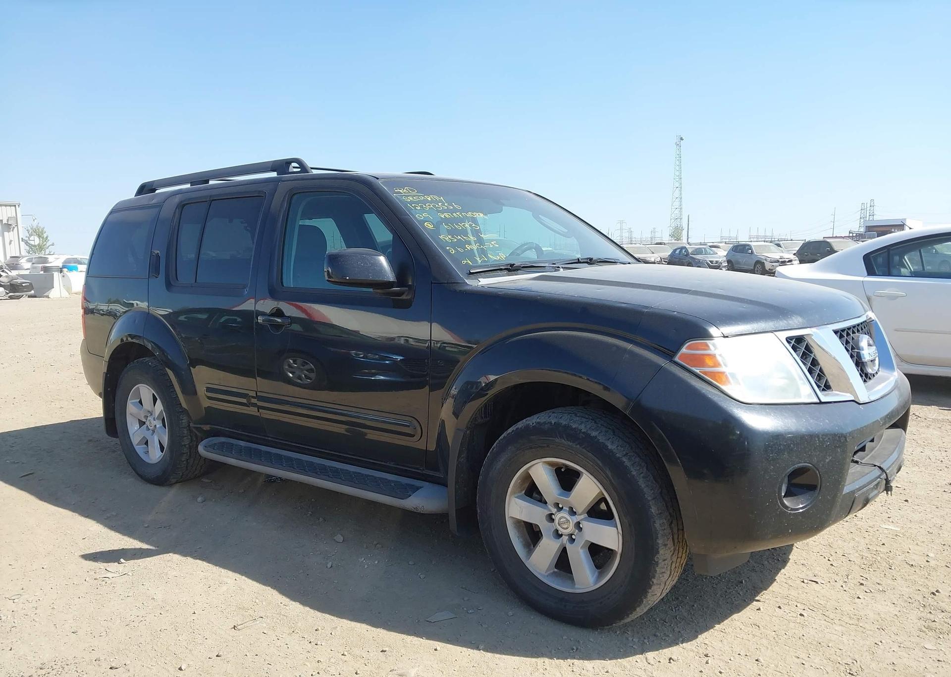 2009 NISSAN PATHFINDER SE