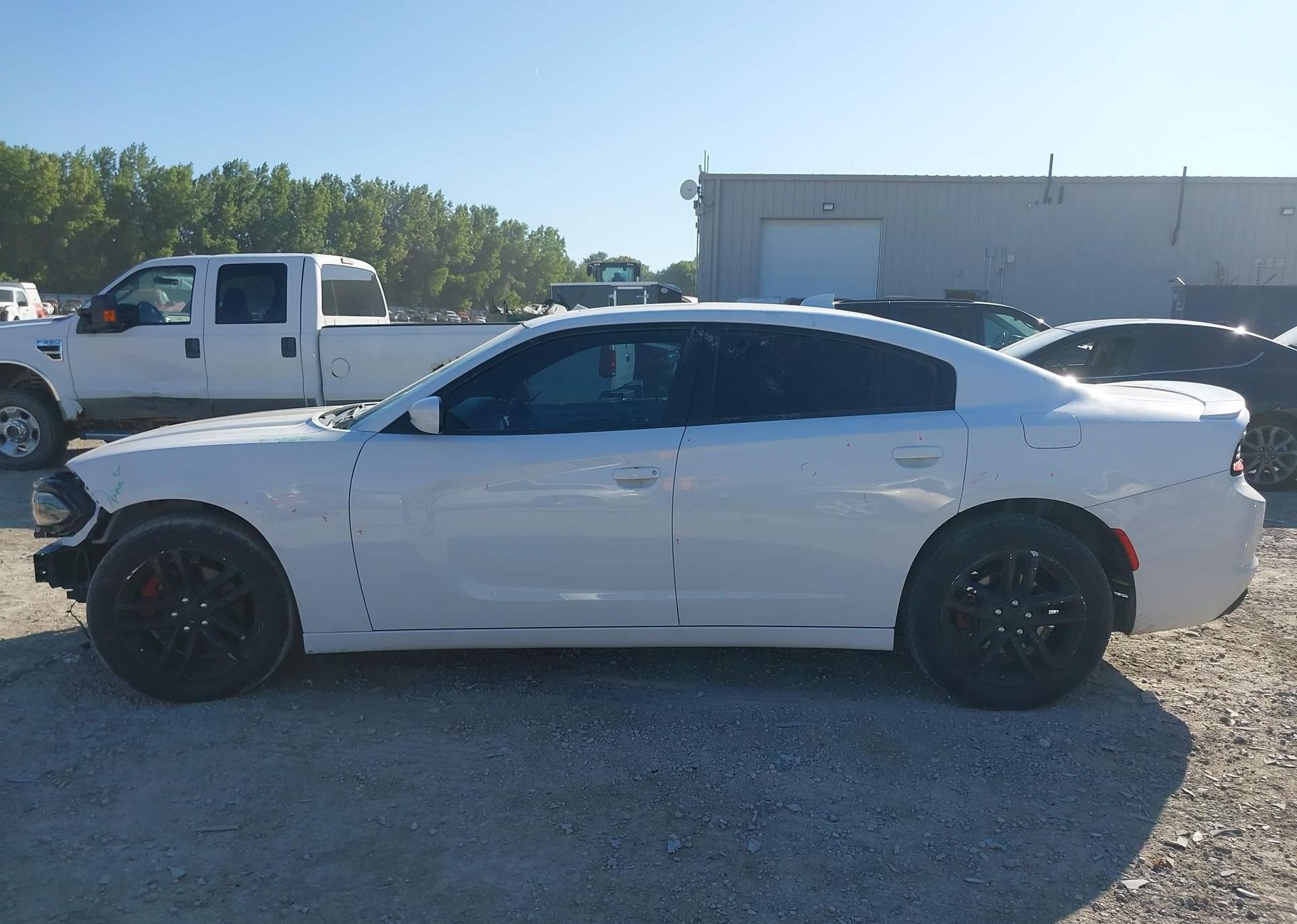2019 DODGE CHARGER SXT