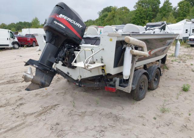2002 EZ LOADER BOAT TRAILER & STARCRAFT BOAT