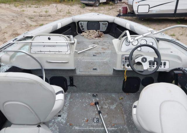 2002 EZ LOADER BOAT TRAILER & STARCRAFT BOAT