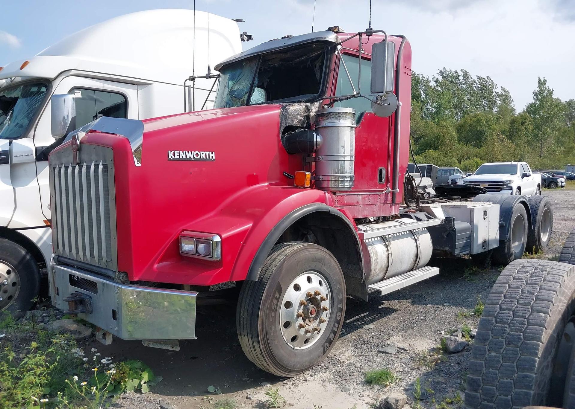 2011 KENWORTH CONSTRUCTION T800