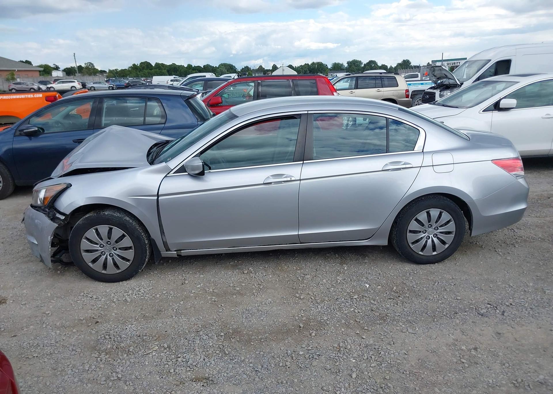 2009 HONDA ACCORD LX