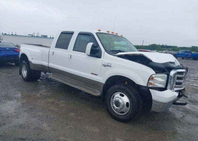 2005 FORD F-350 LARIAT