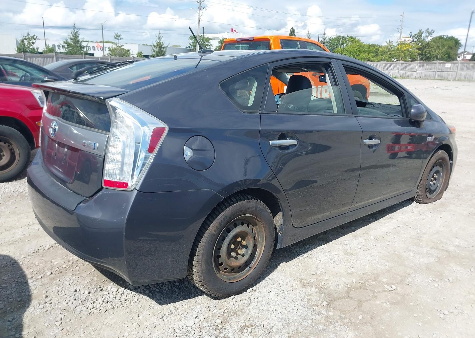 2013 TOYOTA PRIUS PLUG-IN