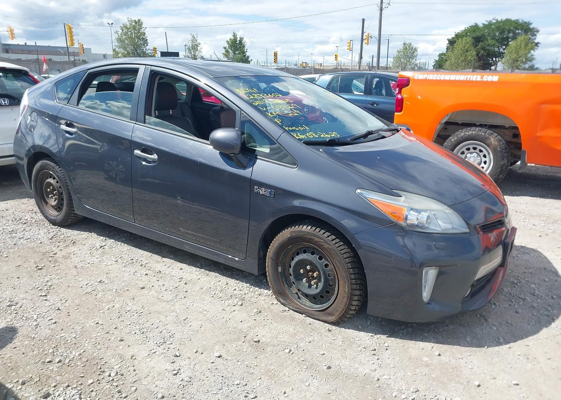 2013 TOYOTA PRIUS PLUG-IN