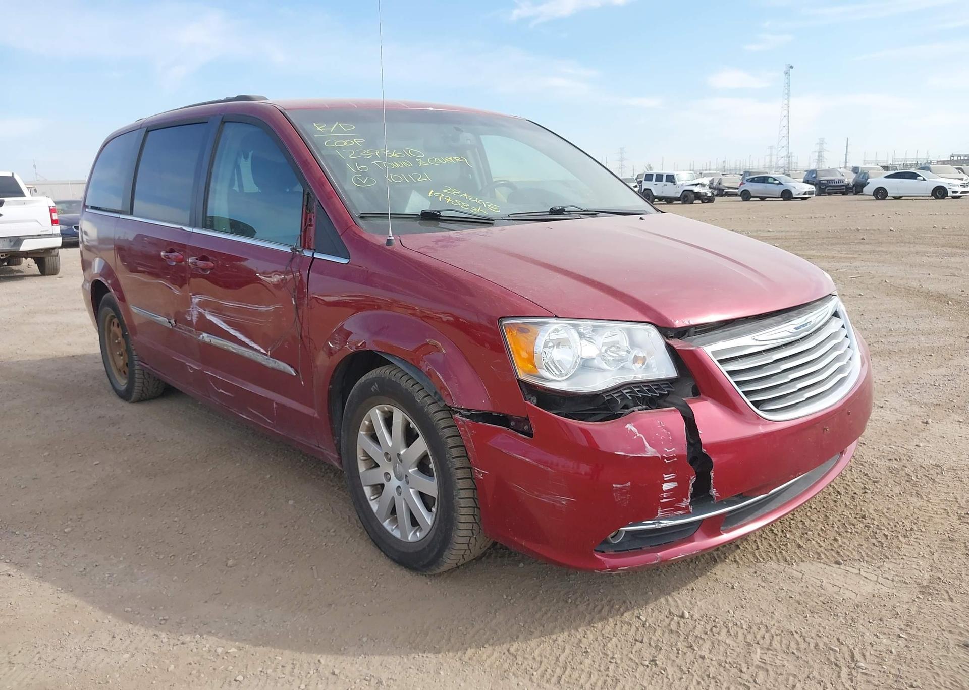 2016 CHRYSLER TOWN & COUNTRY TOURING