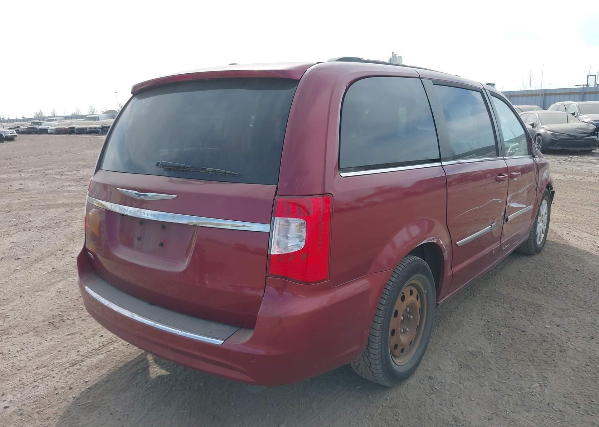 2016 CHRYSLER TOWN & COUNTRY TOURING