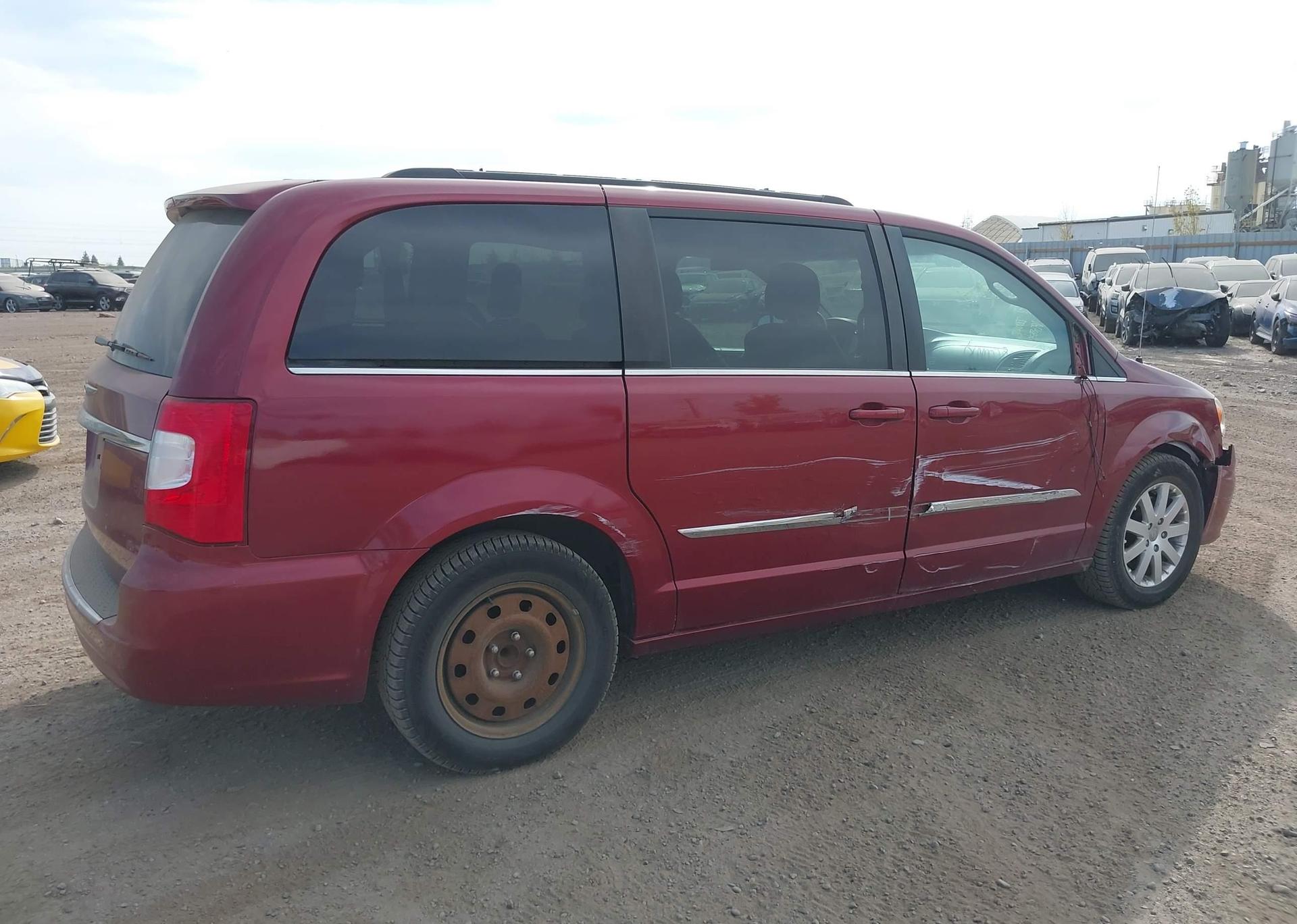2016 CHRYSLER TOWN & COUNTRY TOURING
