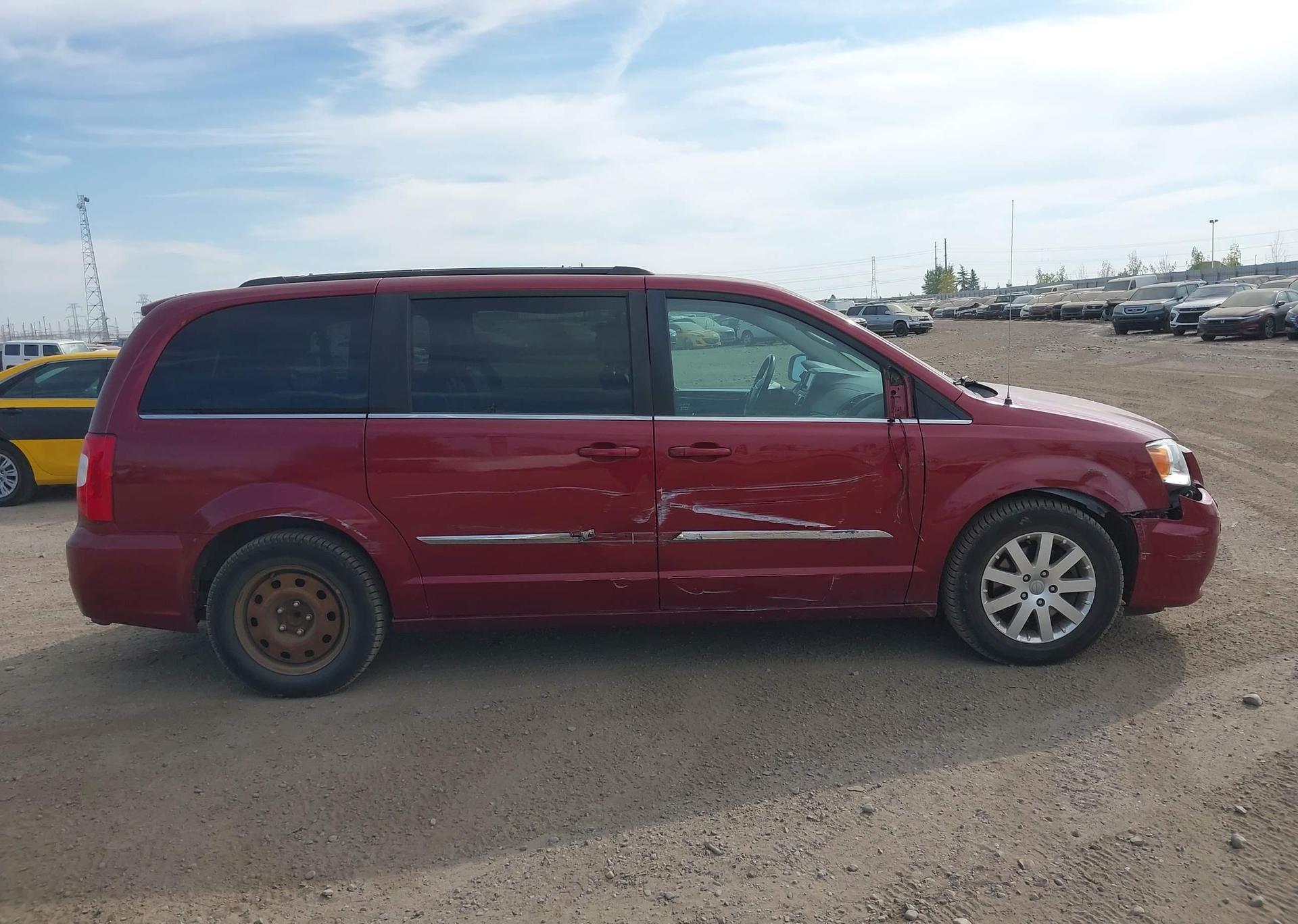 2016 CHRYSLER TOWN & COUNTRY TOURING
