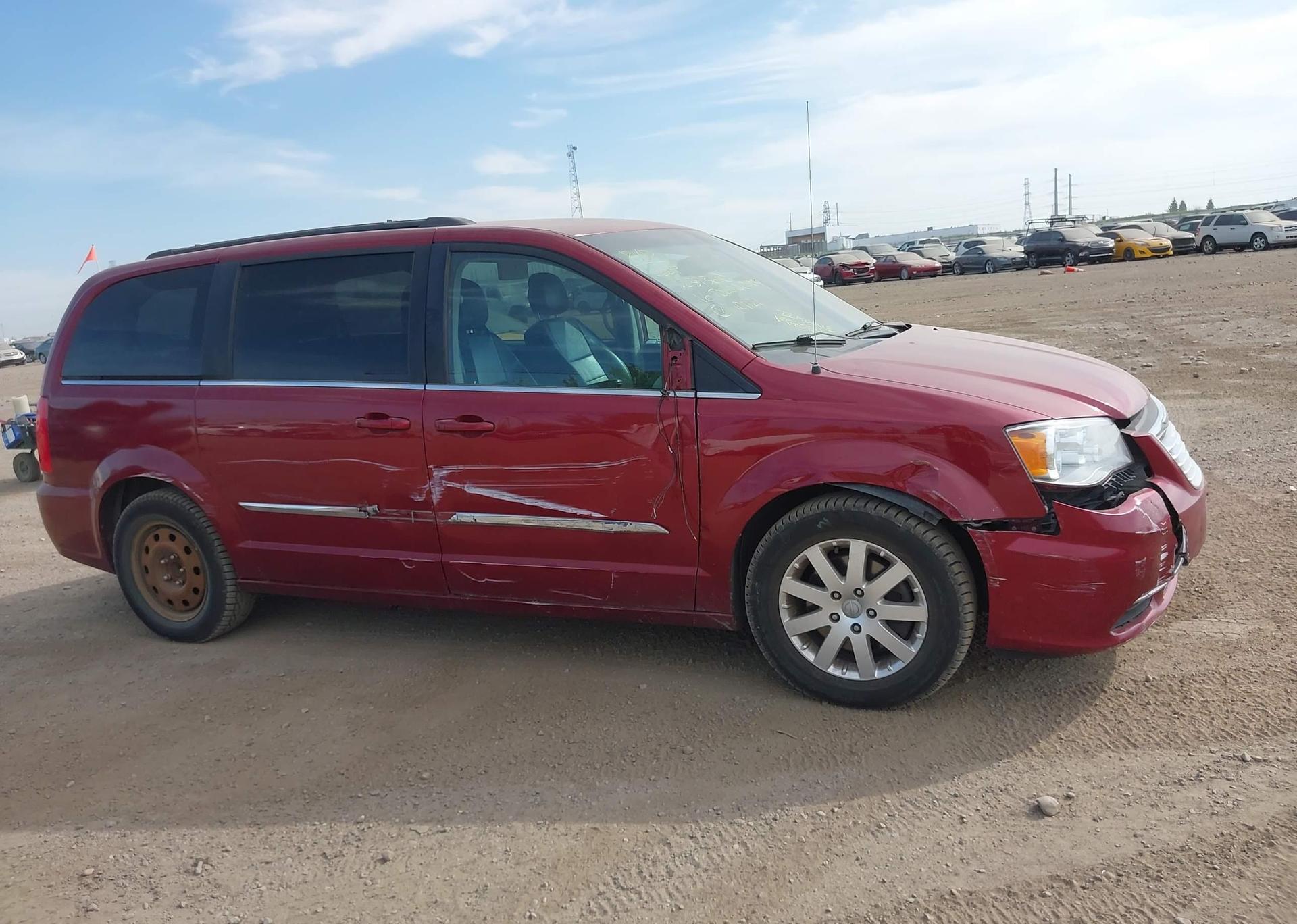 2016 CHRYSLER TOWN & COUNTRY TOURING
