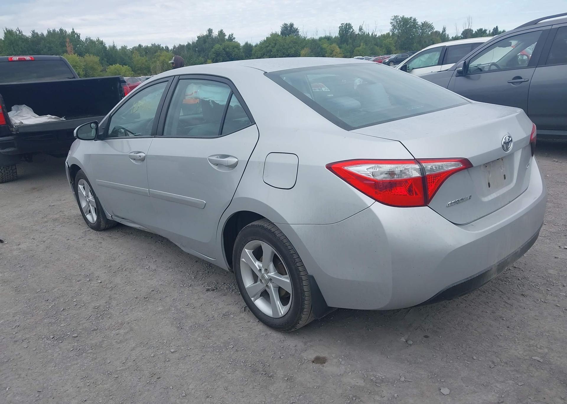 2015 TOYOTA COROLLA LE