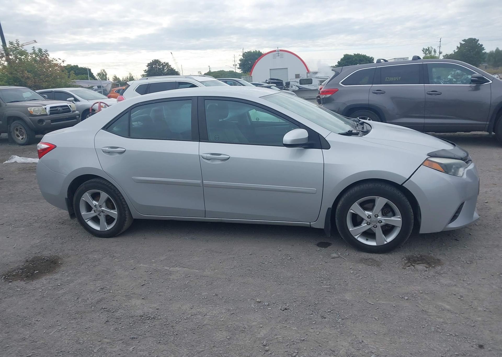 2015 TOYOTA COROLLA LE