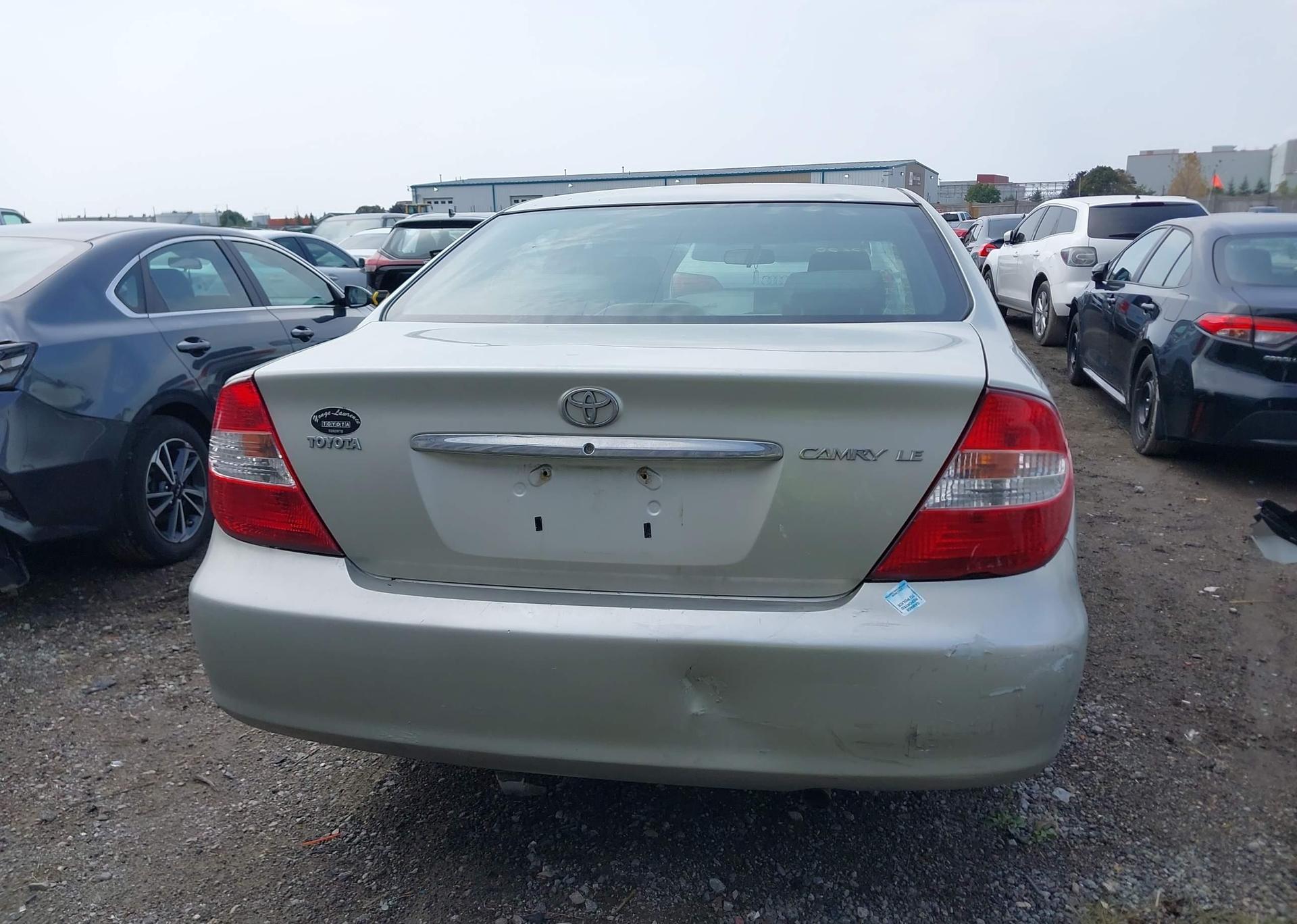 2002 TOYOTA CAMRY LE