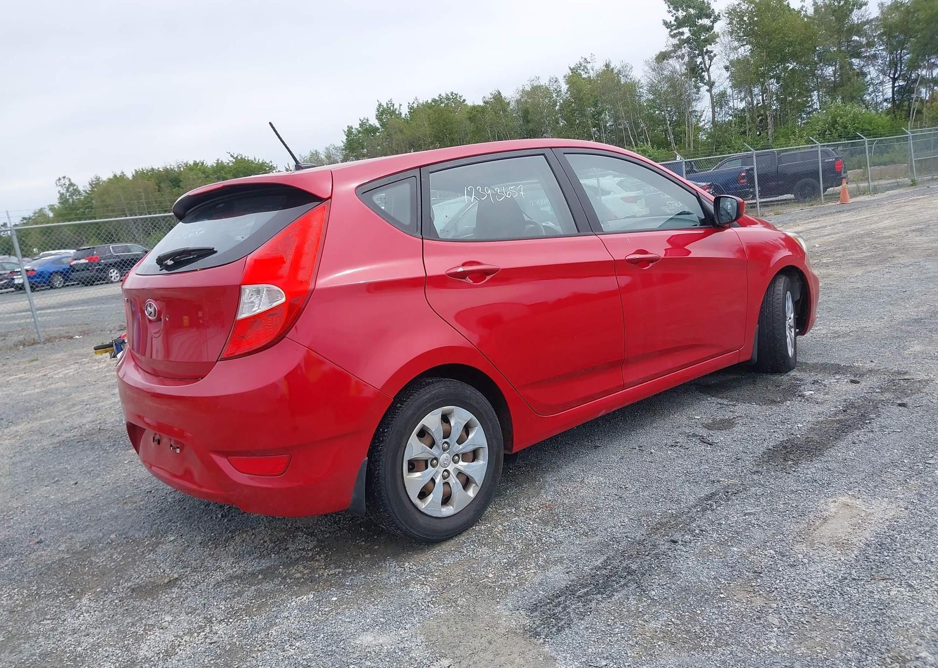 2016 HYUNDAI ACCENT GL