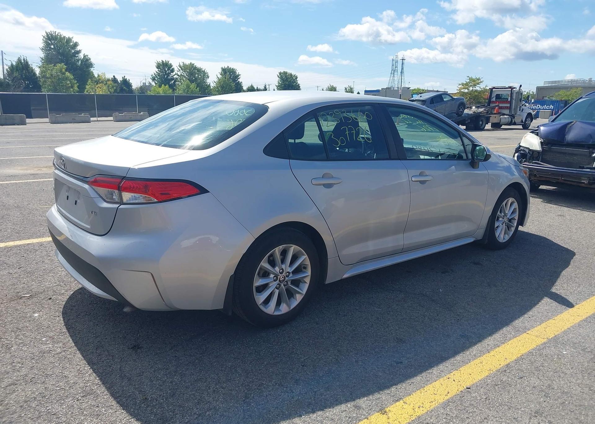 2022 TOYOTA COROLLA LE