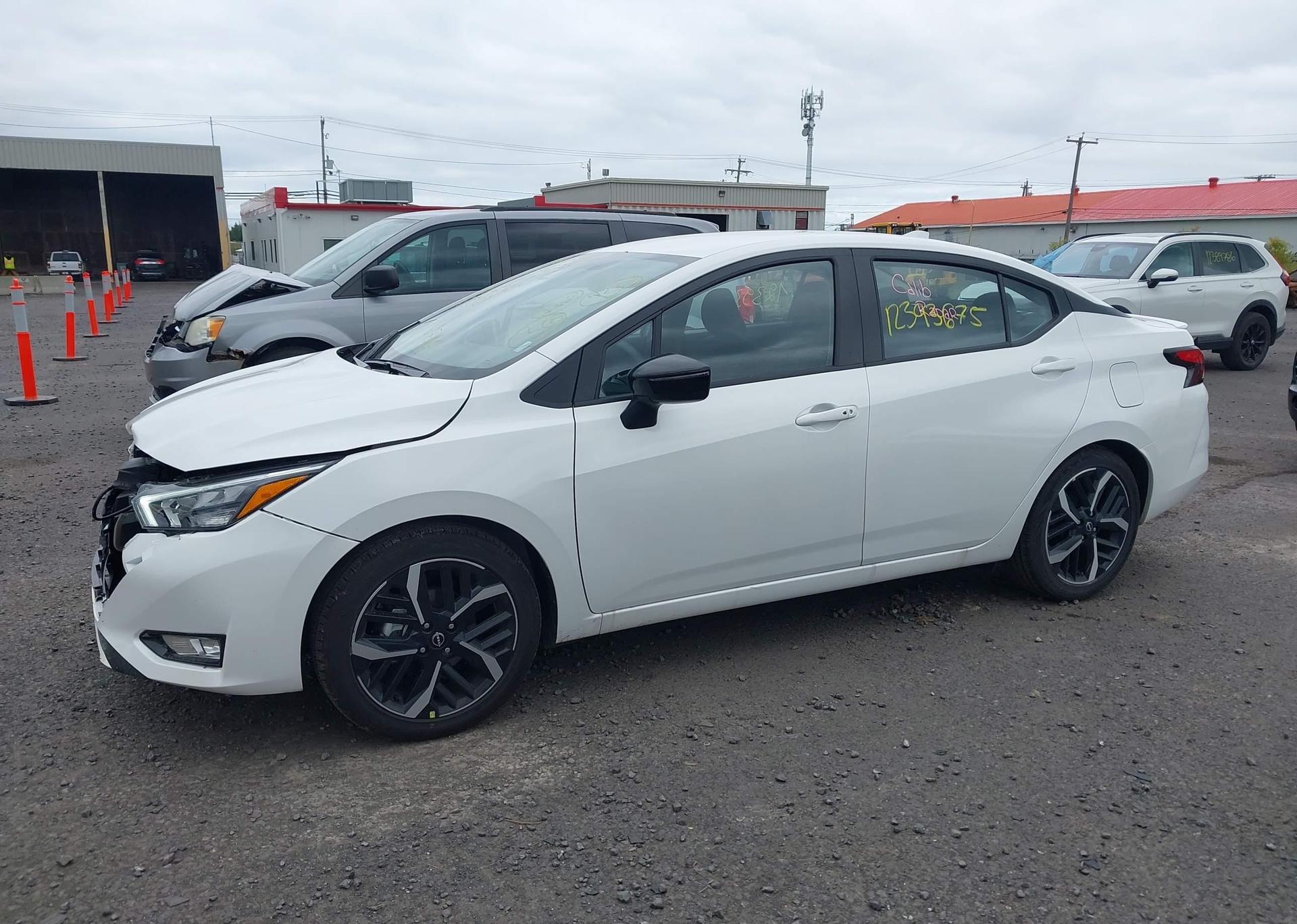 2025 NISSAN VERSA SR