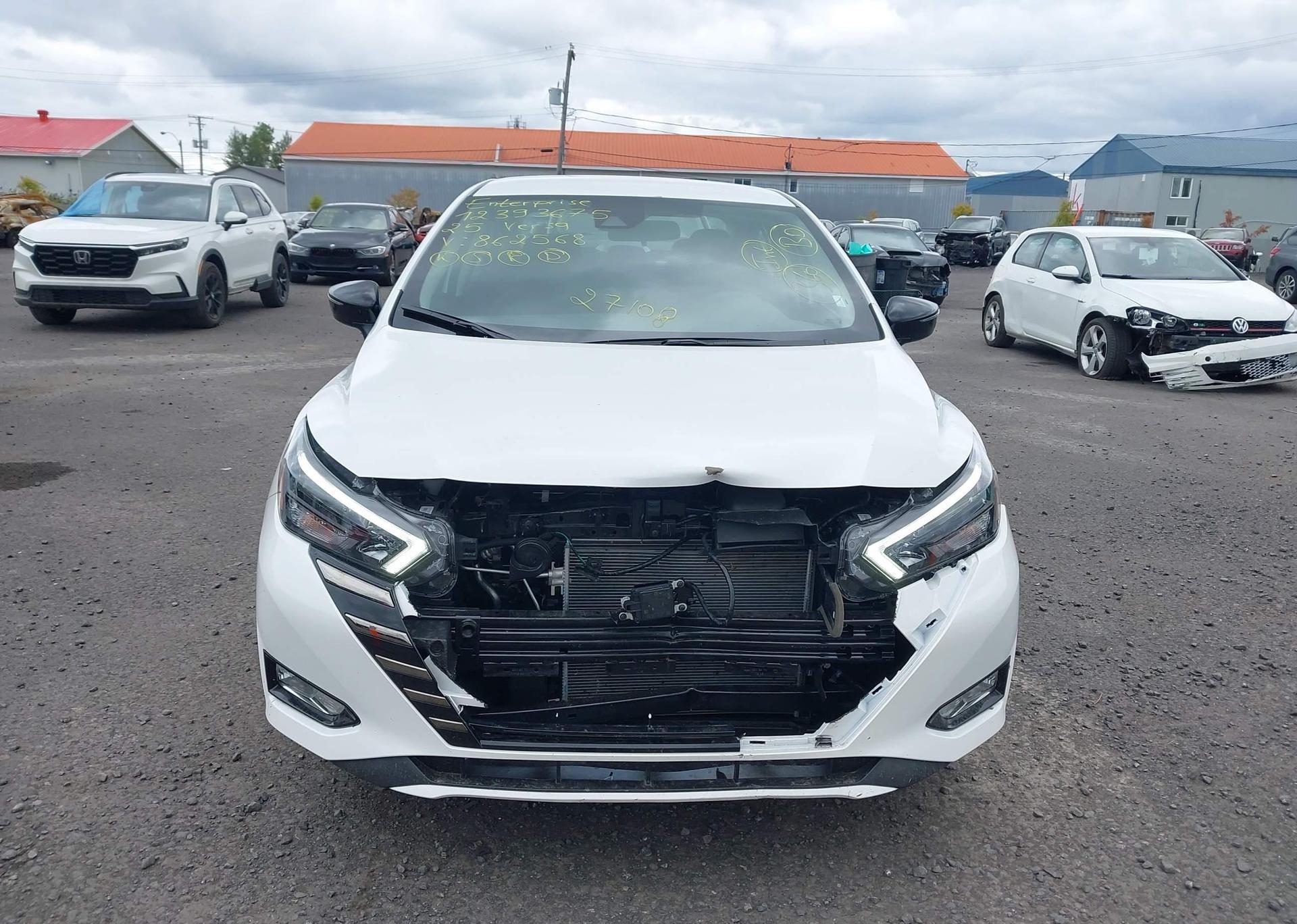 2025 NISSAN VERSA SR