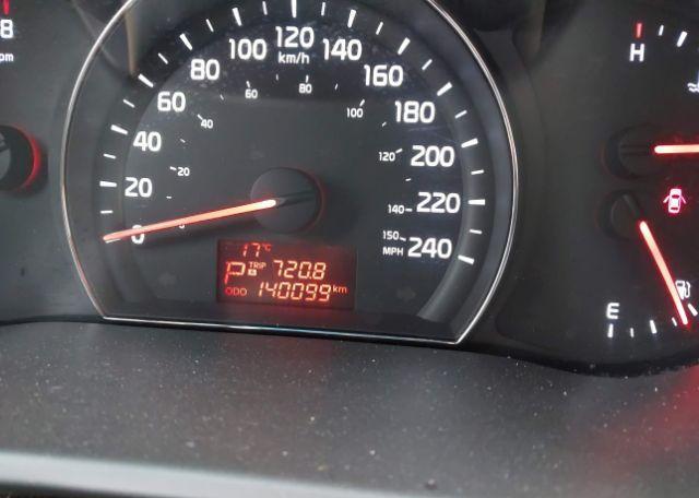 2015 KIA SORENTO LX