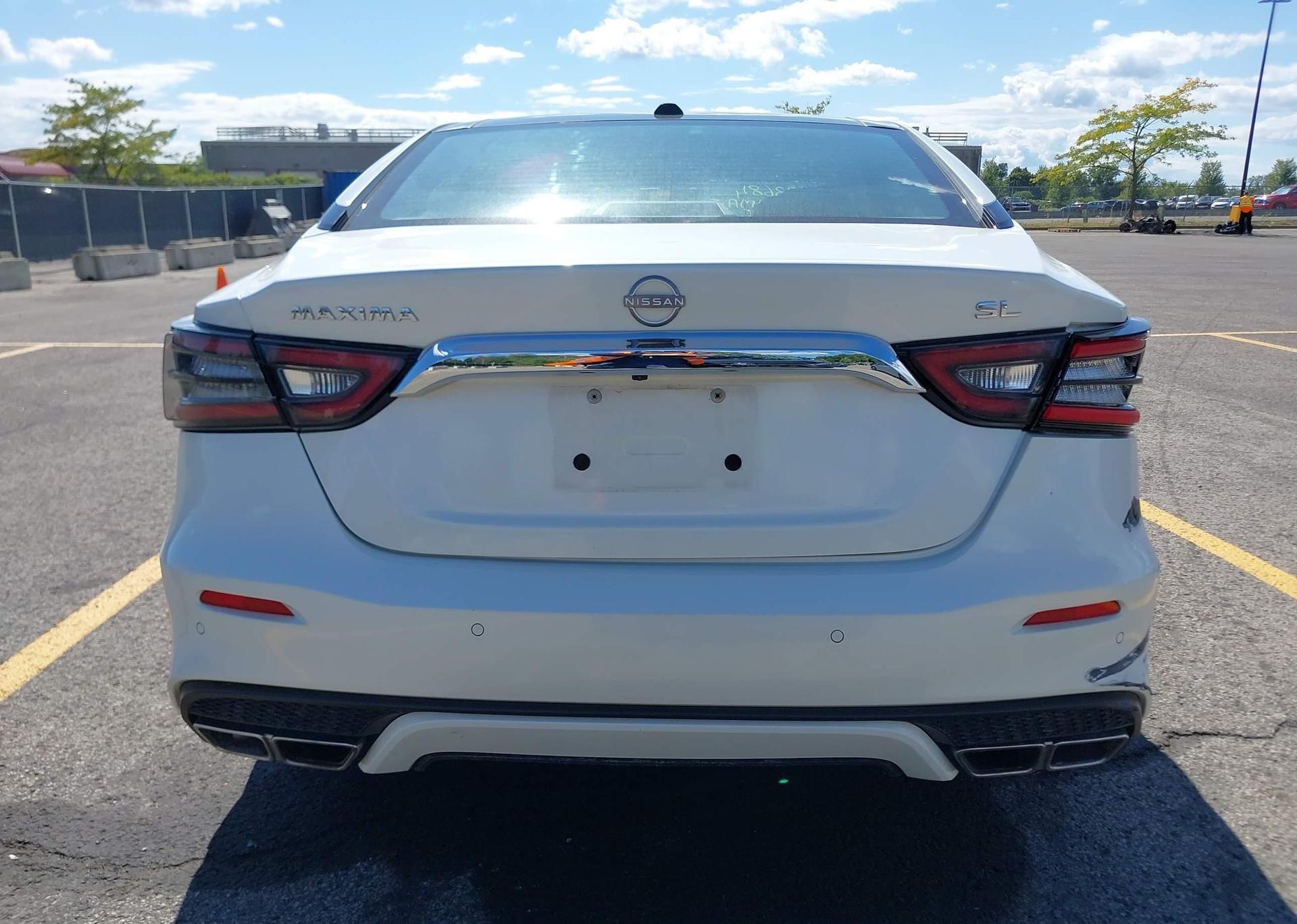 2023 NISSAN MAXIMA SL