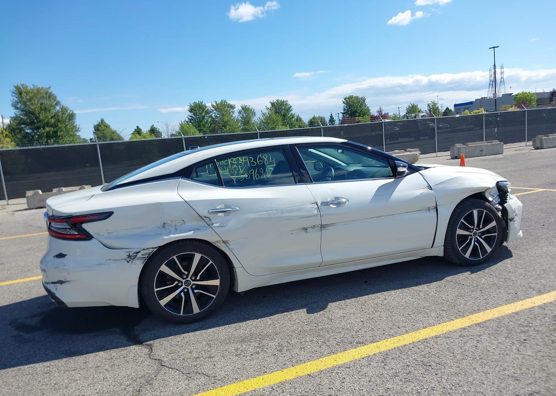 2023 NISSAN MAXIMA SL