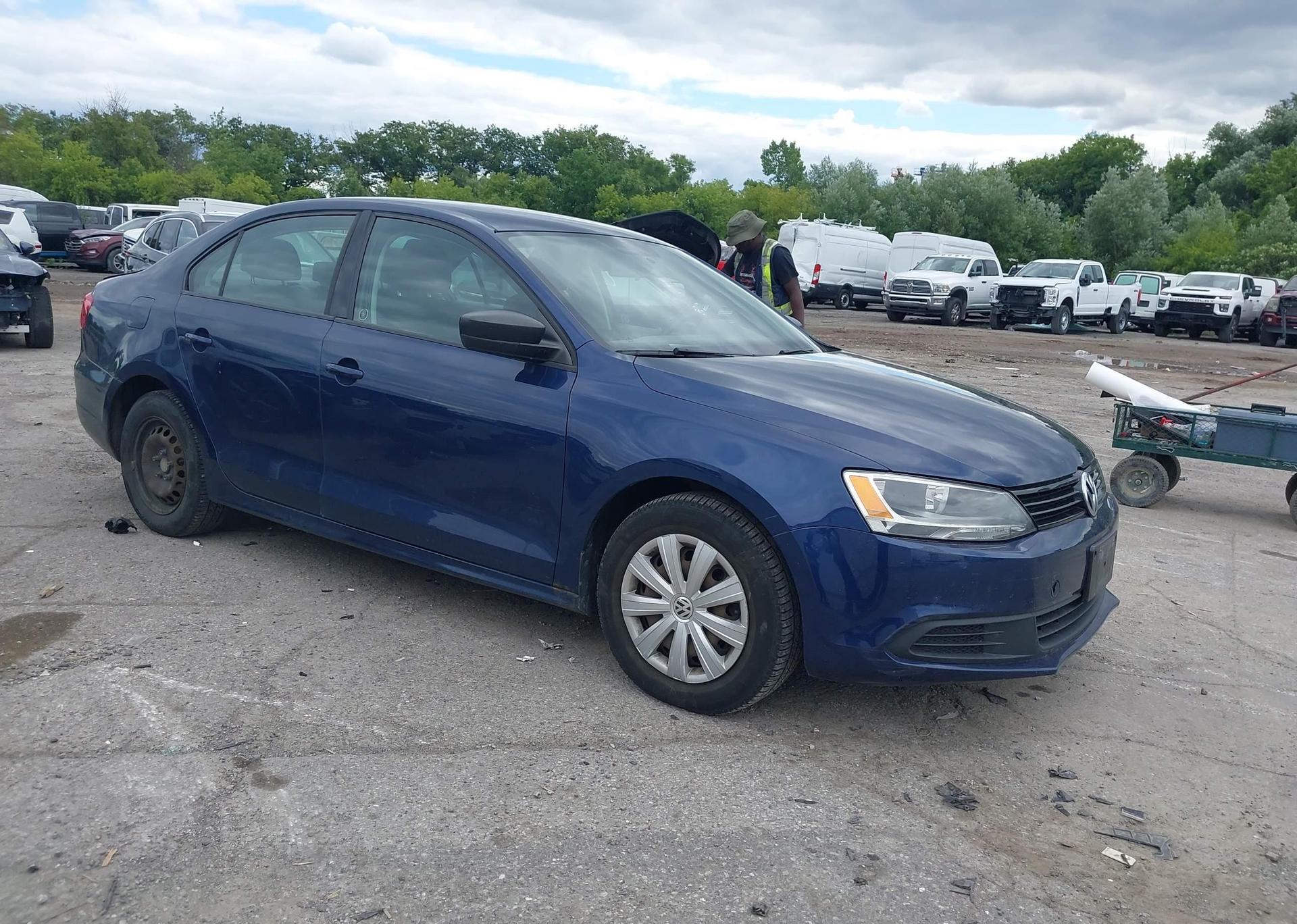 2013 VOLKSWAGEN JETTA S