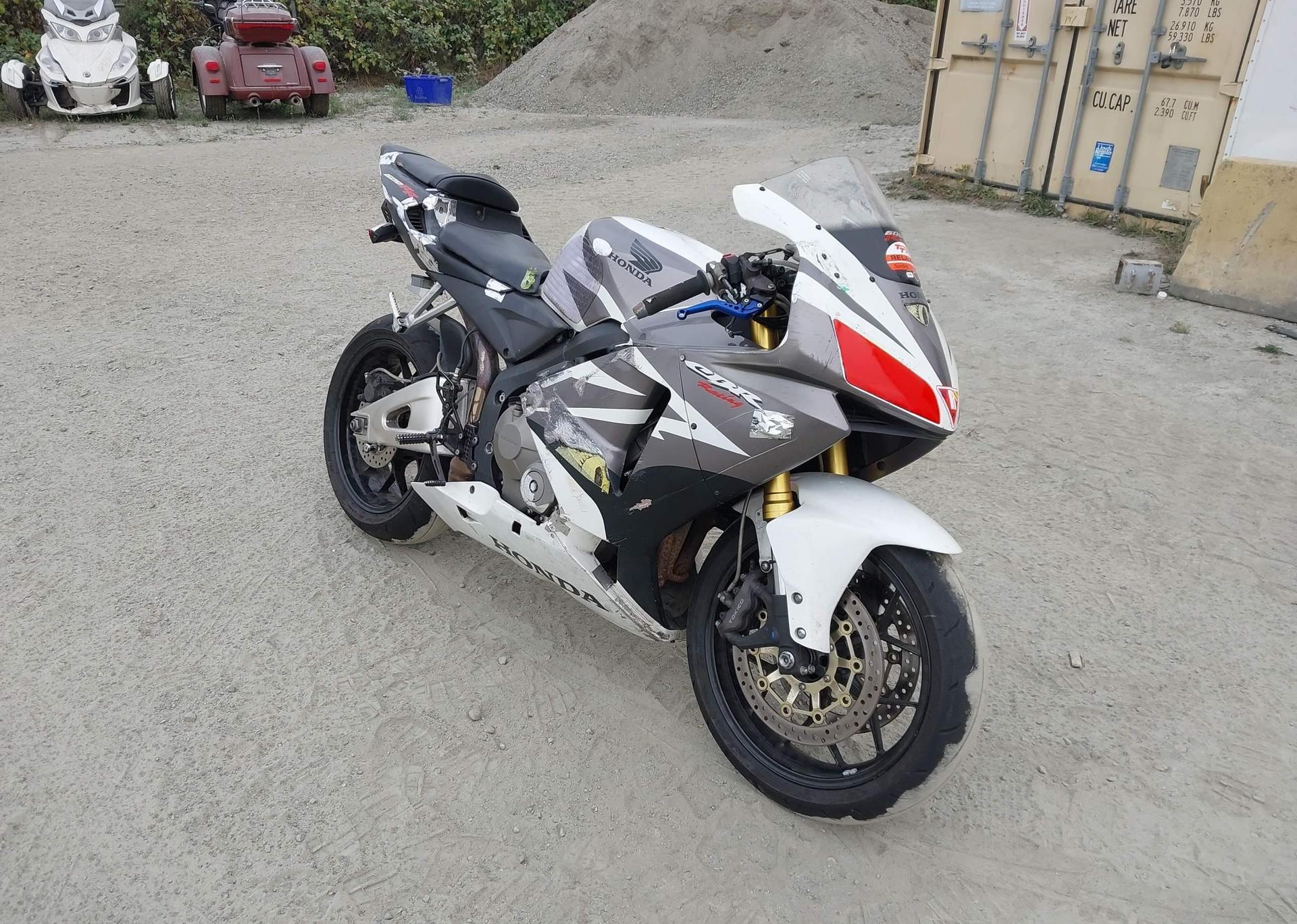 2006 HONDA CBR600 RR