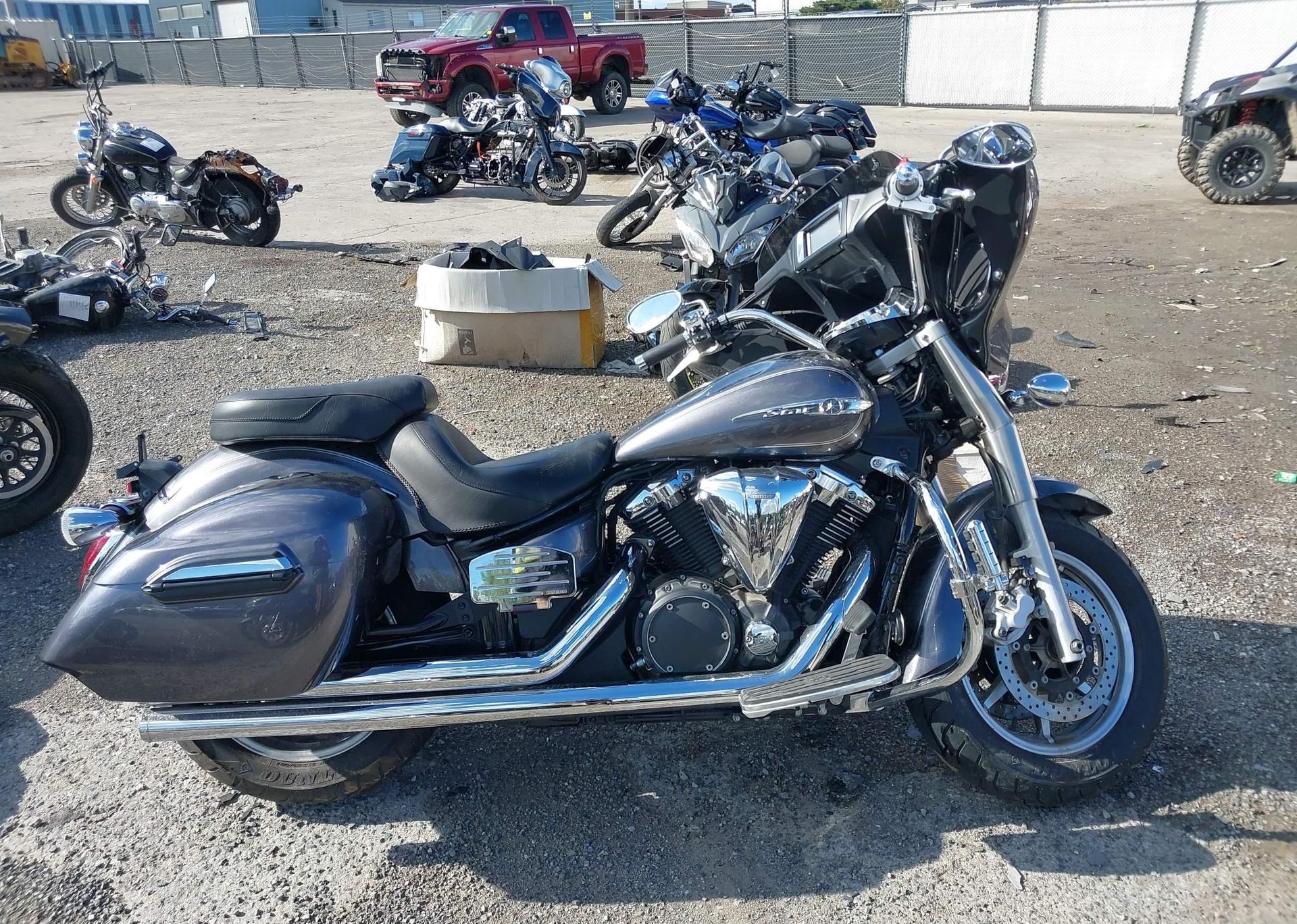 2014 YAMAHA XVS1300 CT