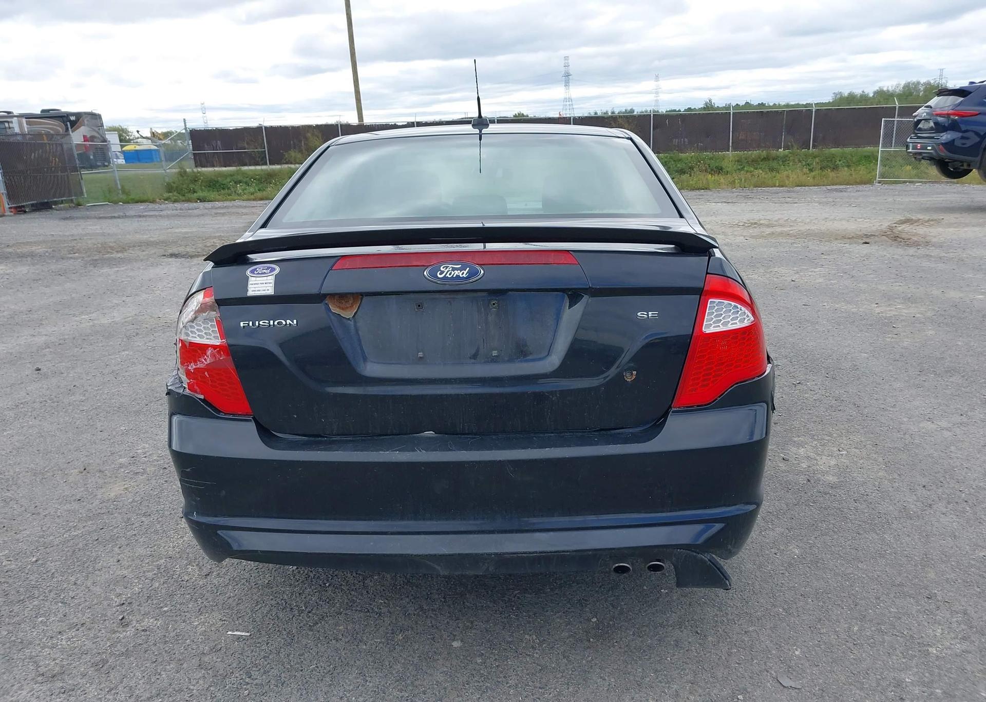 2011 FORD FUSION SE