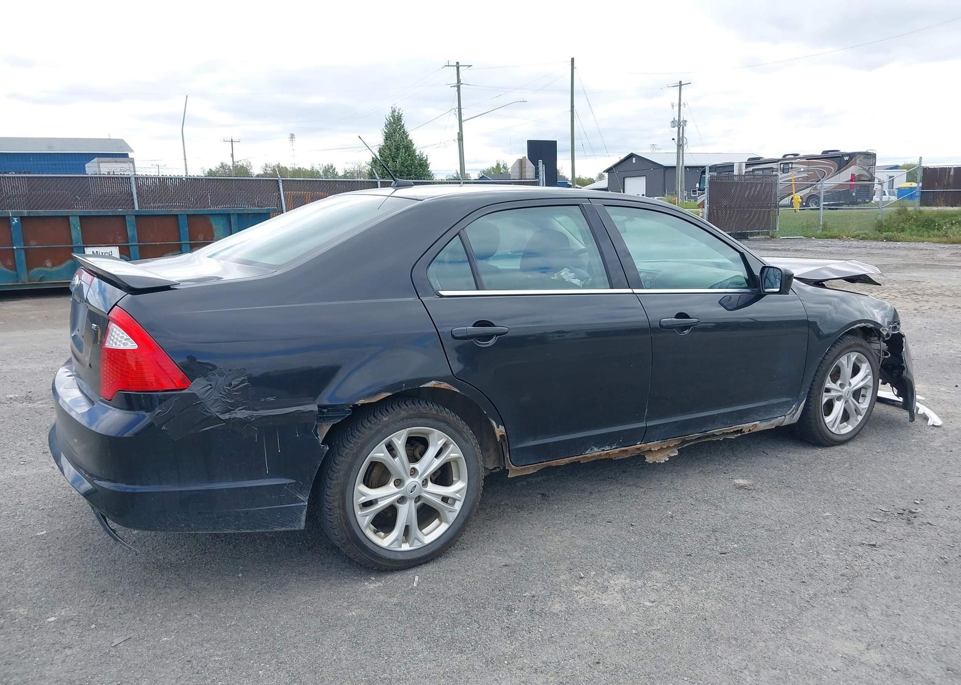 2011 FORD FUSION SE