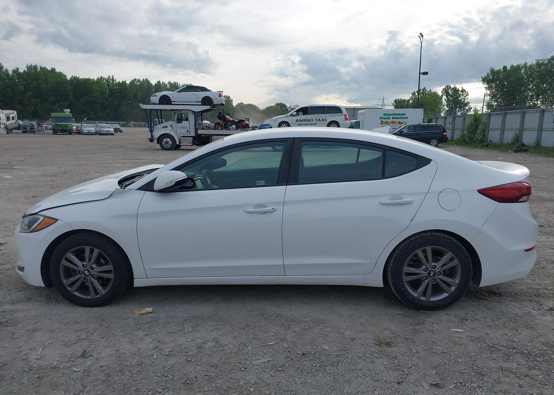 2017 HYUNDAI ELANTRA GL