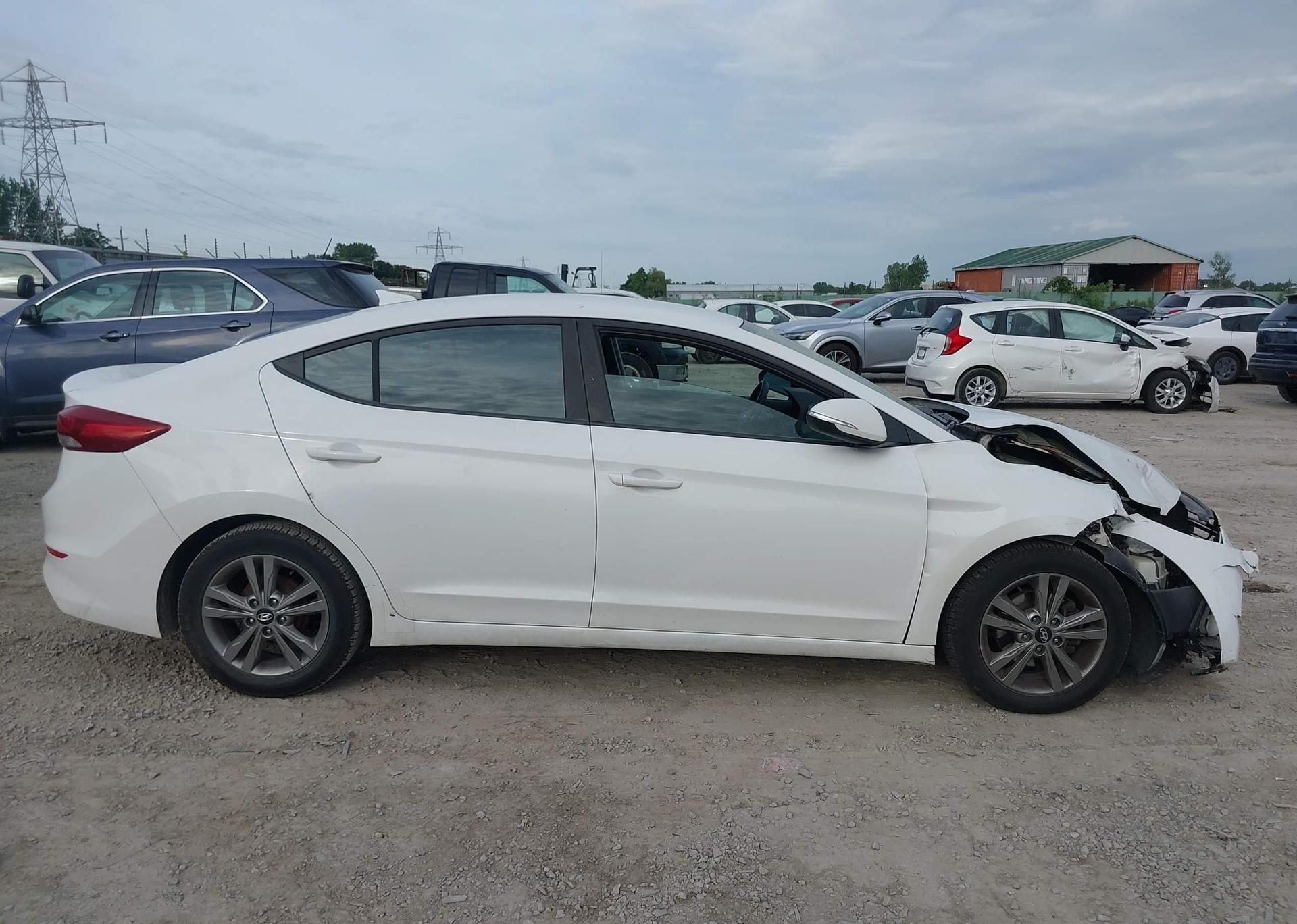 2017 HYUNDAI ELANTRA GL