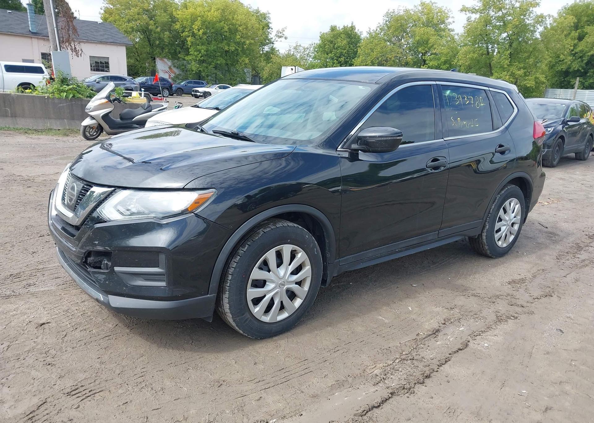 2017 NISSAN ROGUE S