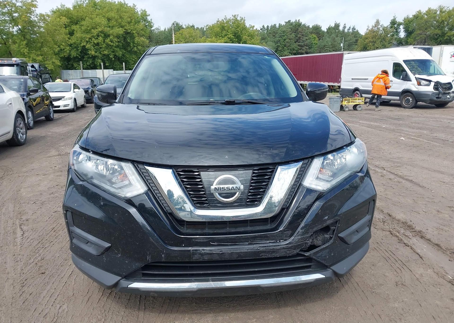 2017 NISSAN ROGUE S