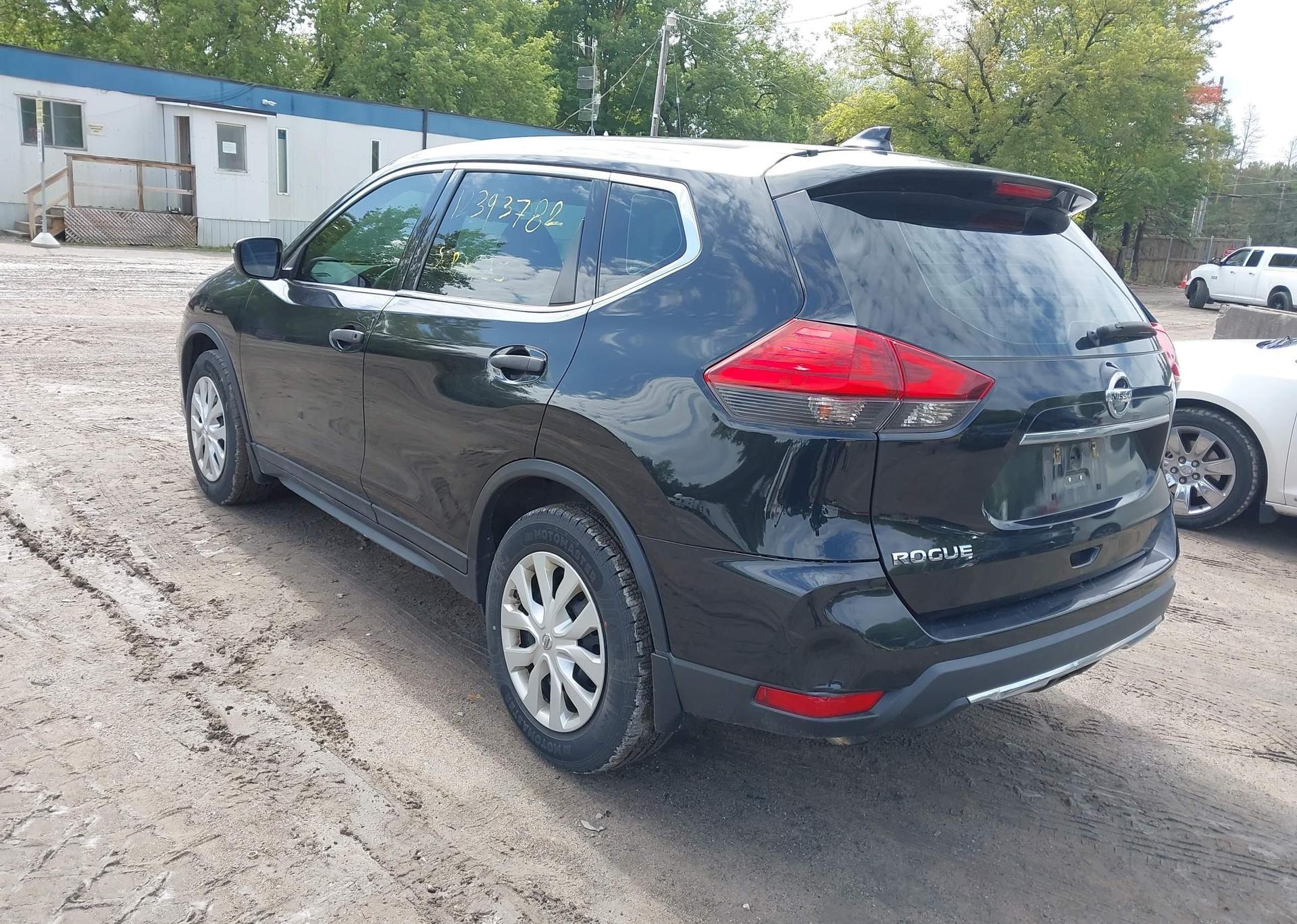 2017 NISSAN ROGUE S