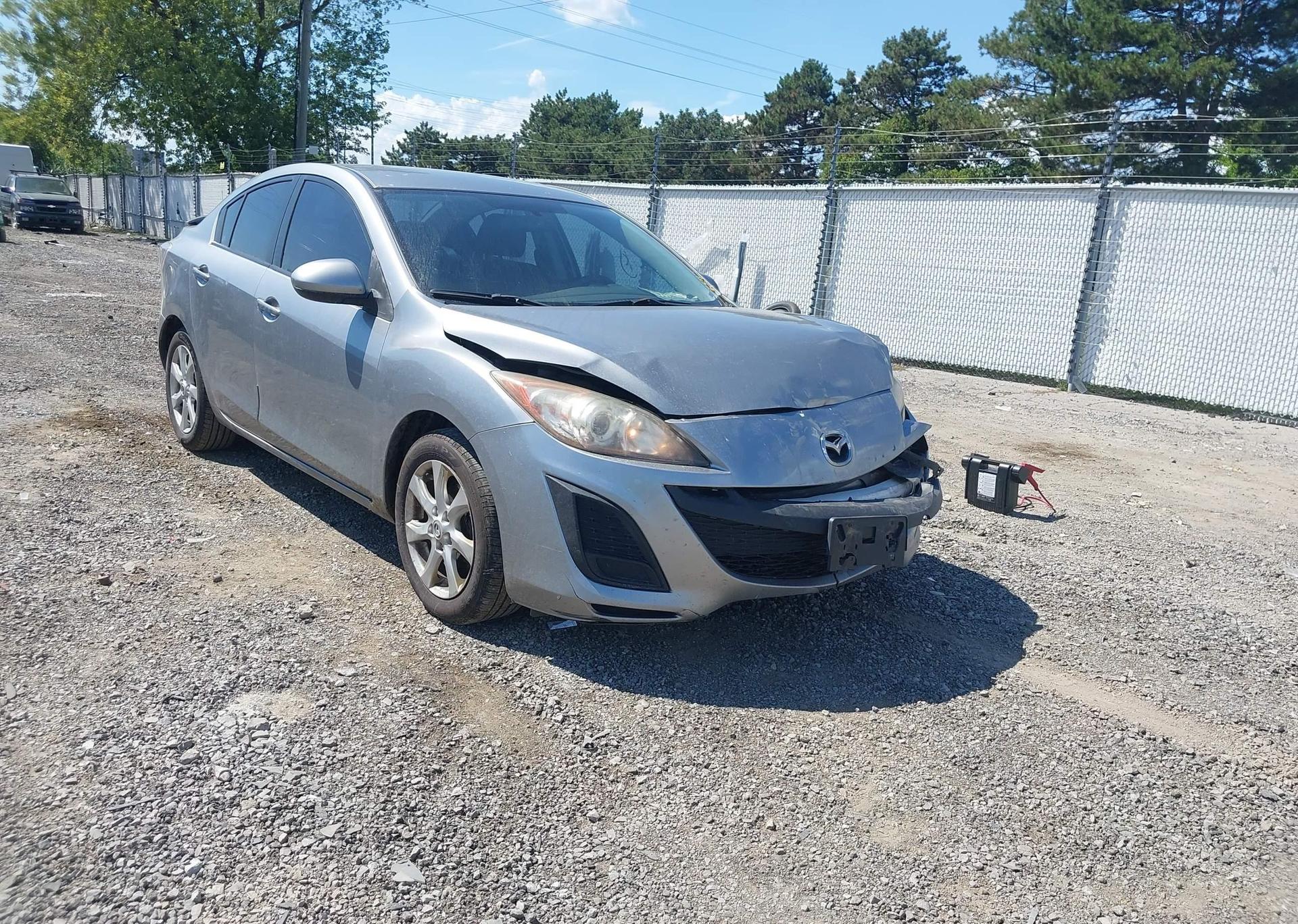 2011 MAZDA 3 I