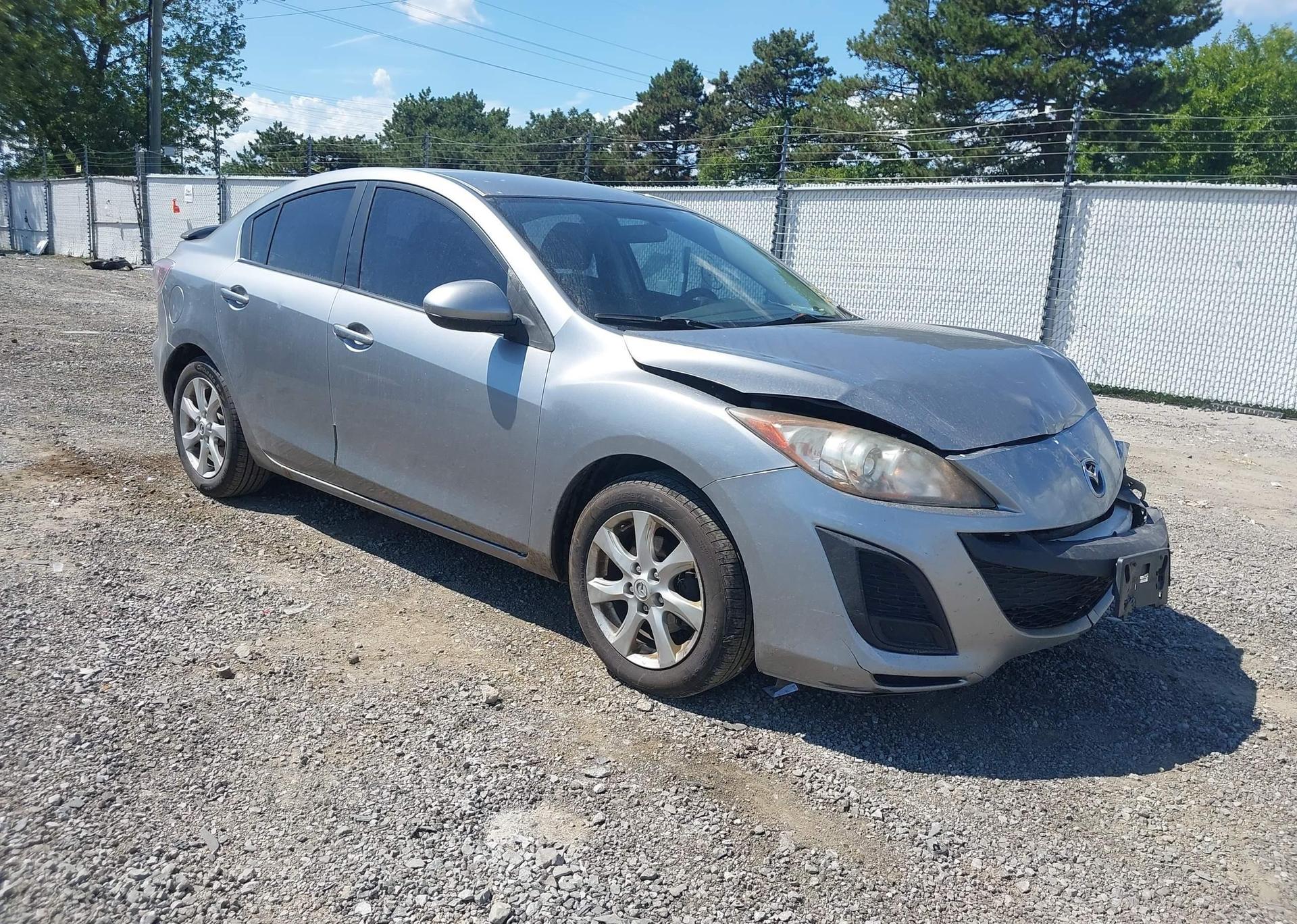 2011 MAZDA 3 I