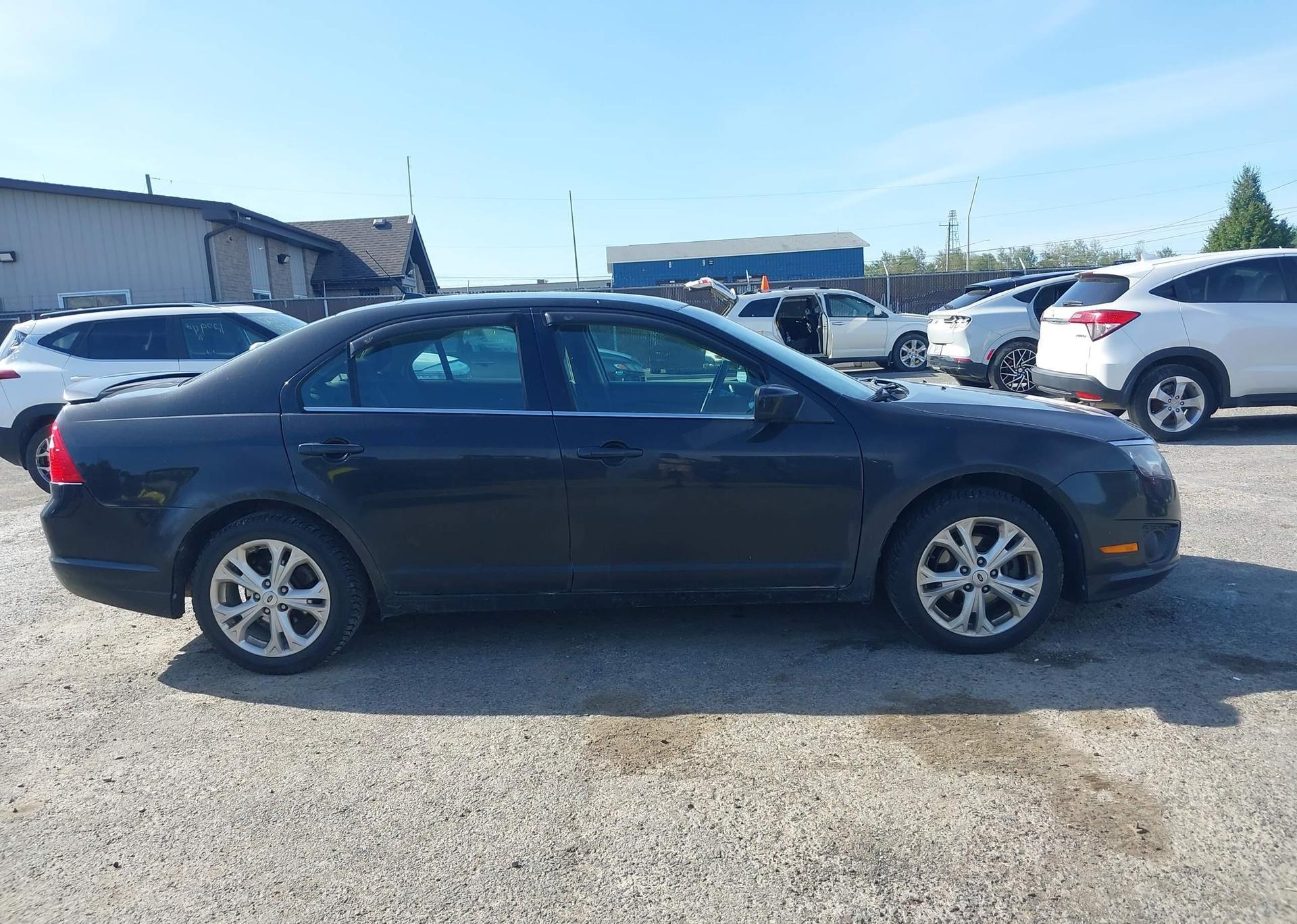 2012 FORD FUSION SE