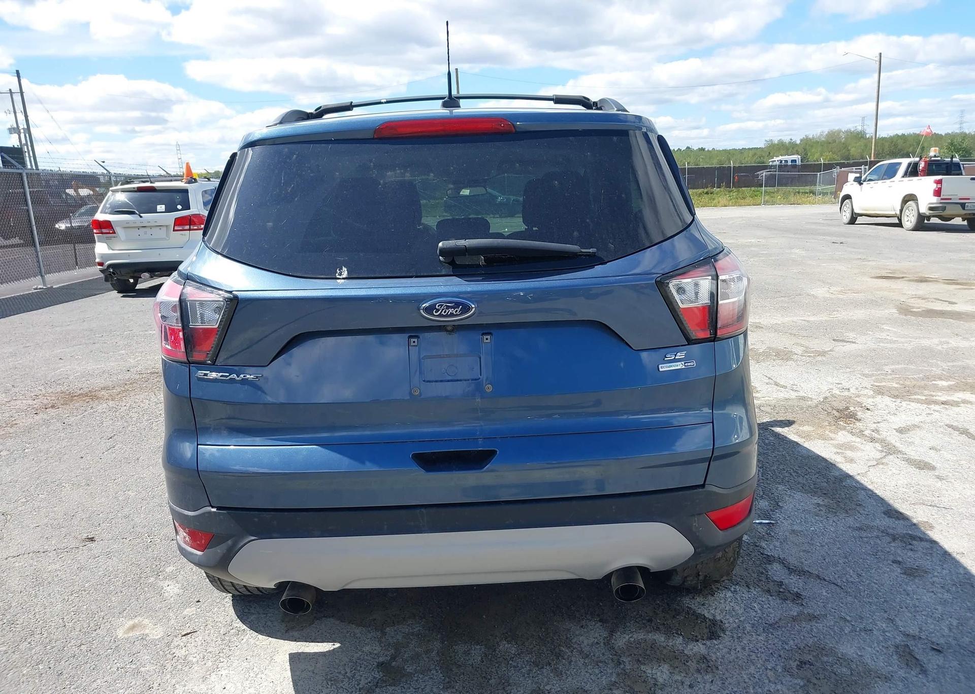 2018 FORD ESCAPE SE
