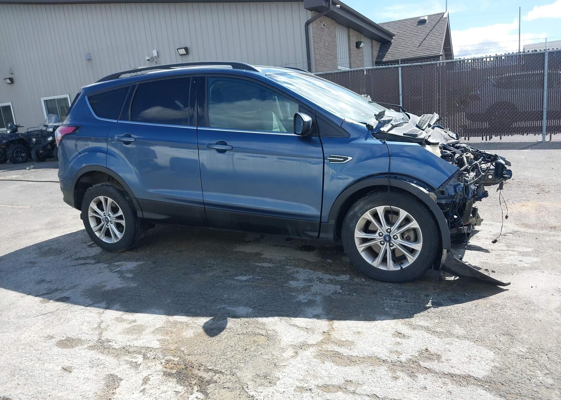 2018 FORD ESCAPE SE