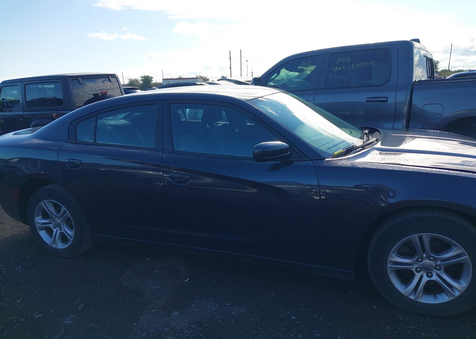 2019 DODGE CHARGER SXT