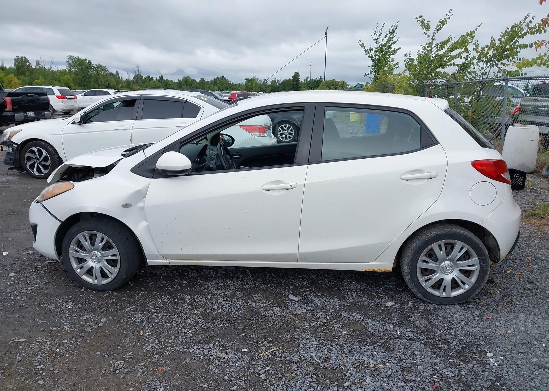 2011 MAZDA MAZDA2 GS