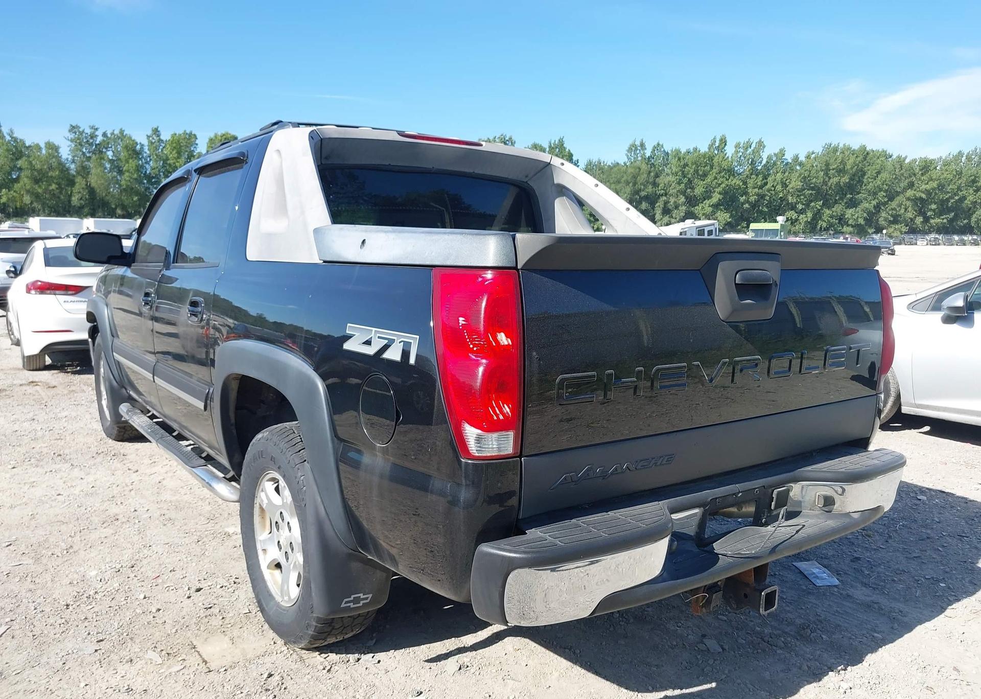 2006 CHEVROLET AVALANCHE 1500 LS
