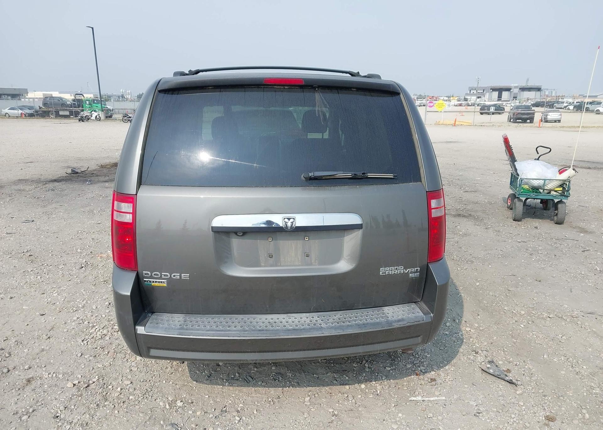 2010 DODGE GRAND CARAVAN SE