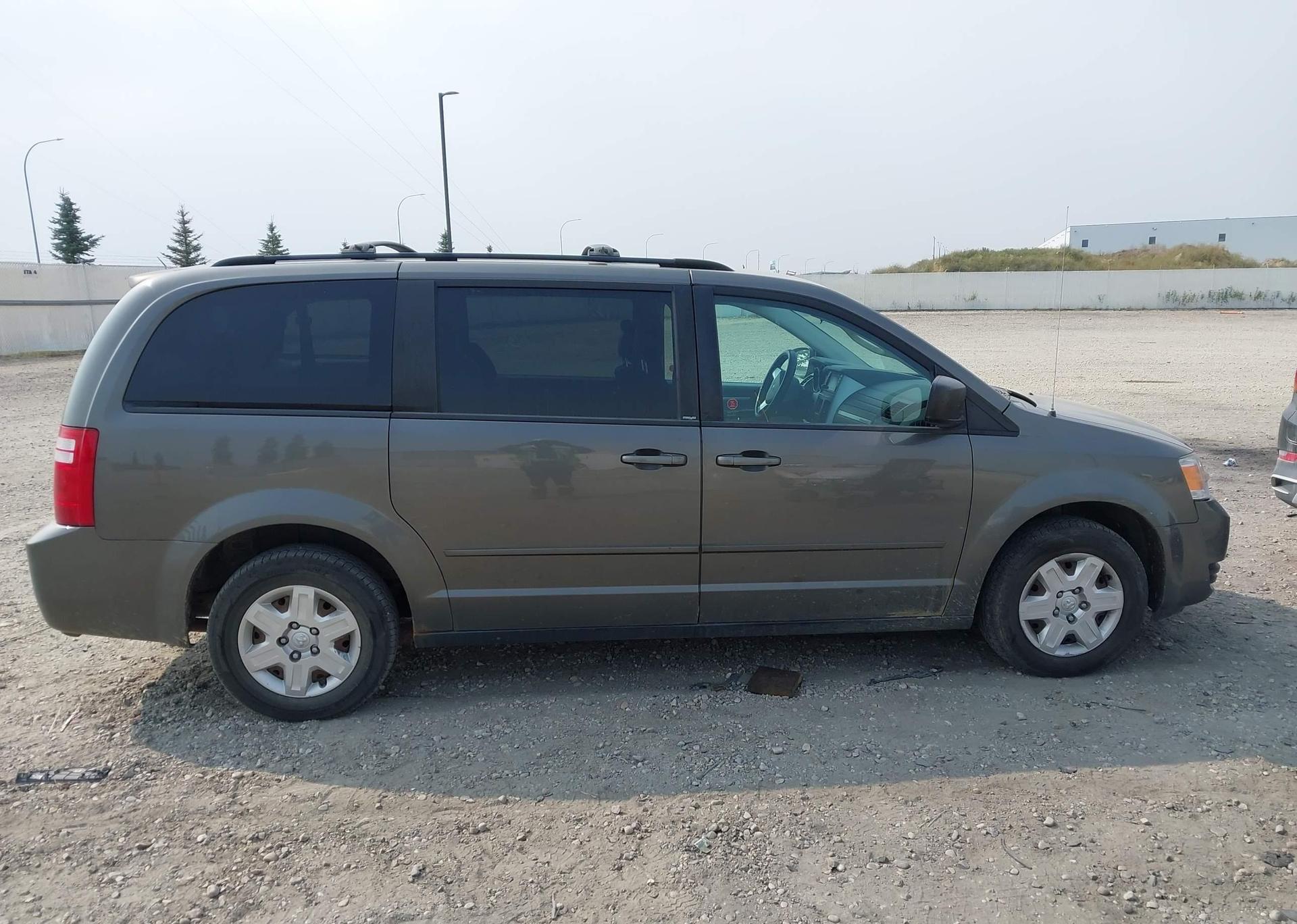 2010 DODGE GRAND CARAVAN SE