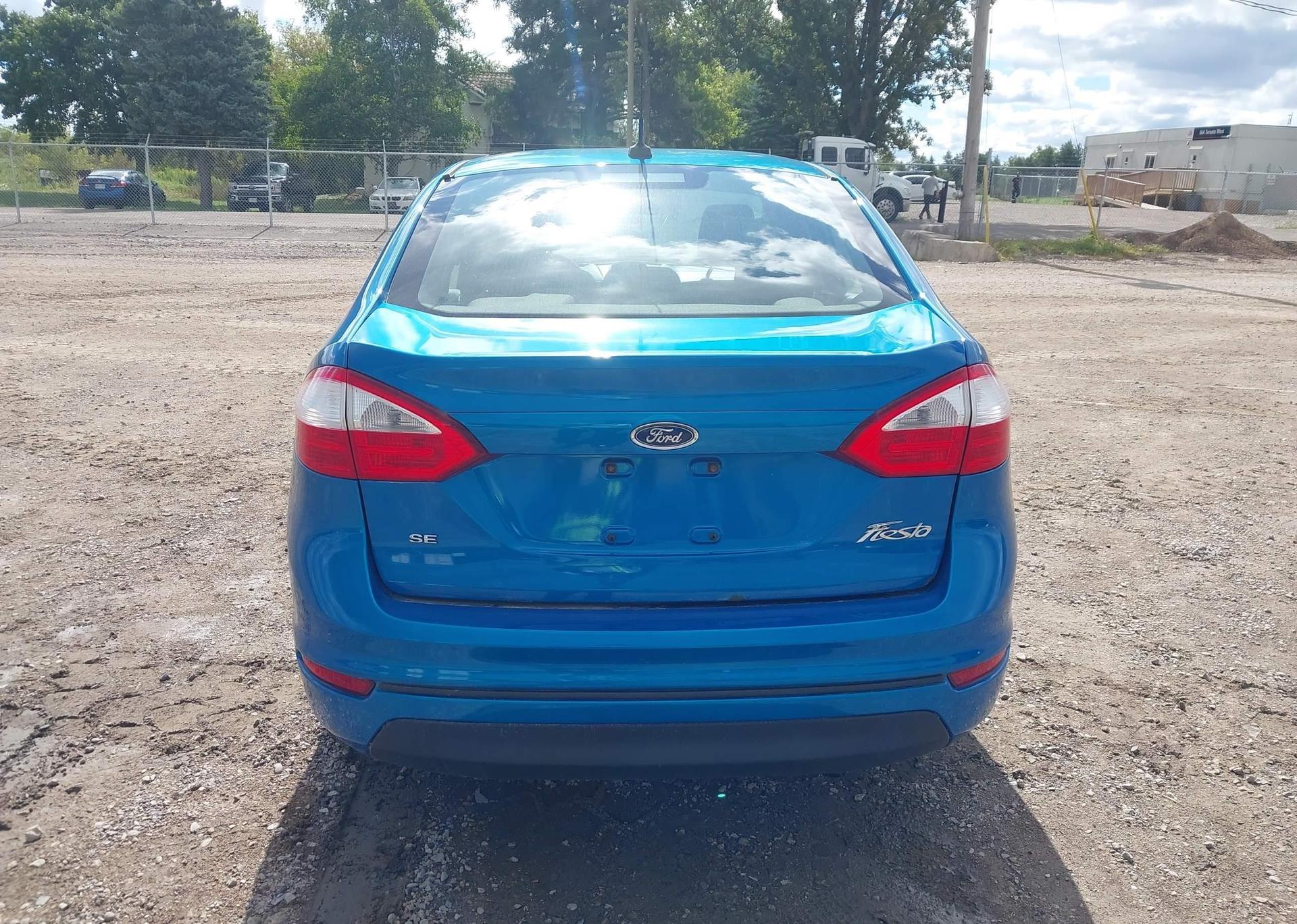 2016 FORD Fiesta