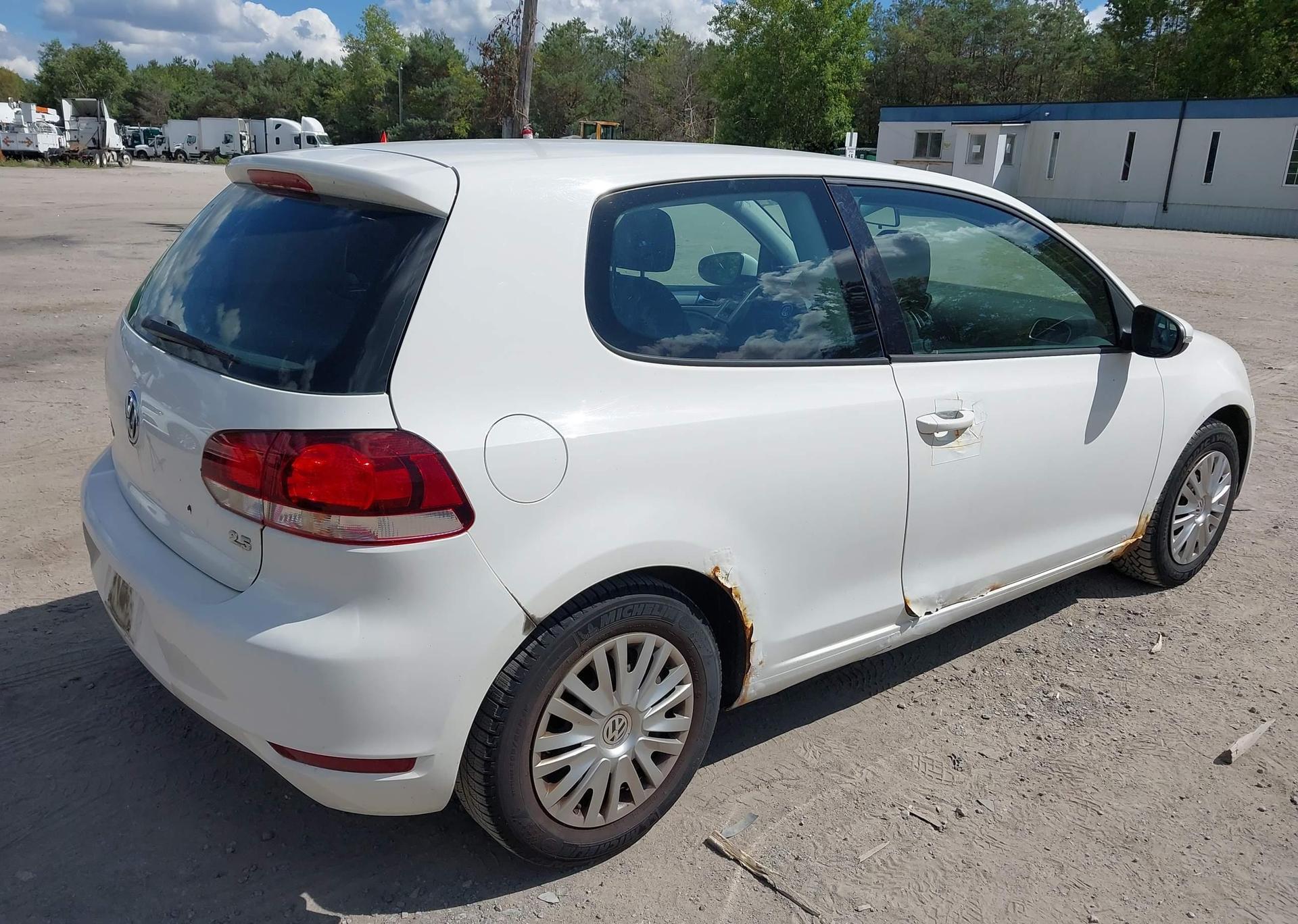 2012 VOLKSWAGEN GOLF